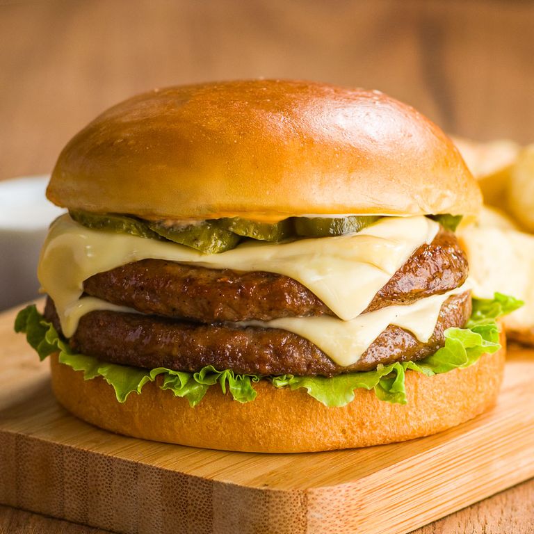 HAMBÚRGUER BOVINO 672G