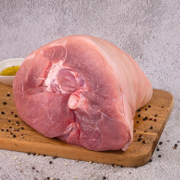 PERNIL SUÍNO COM OSSO SEM TEMPERO DE 4,0KG A 5,1KG