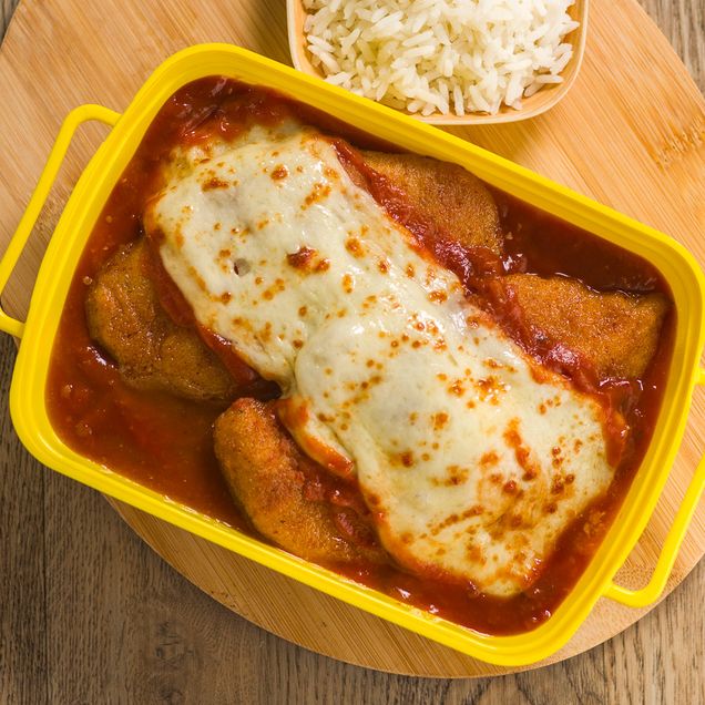 FILÉ DE FRANGO A PARMEGIANA SWIFT 500G